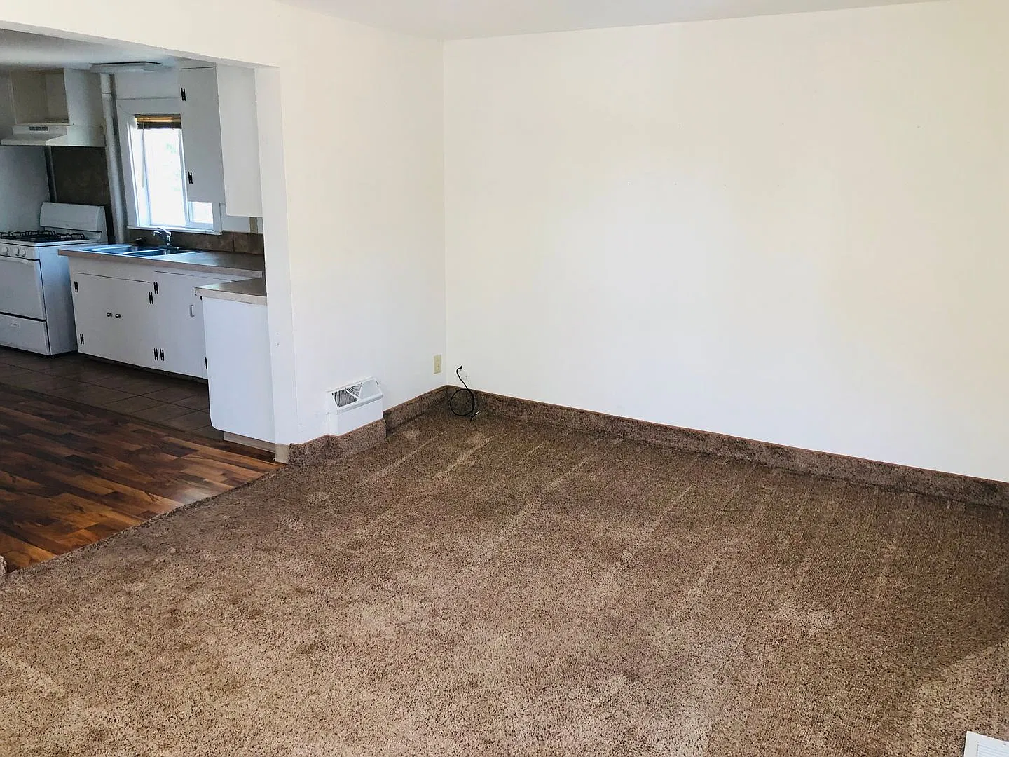1 Bedroom House! — Photo 3