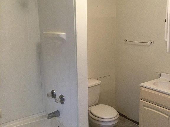 5th image of 320 N Georgia Ave