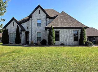 30 Birkdale Dr, Oakland, TN 38060