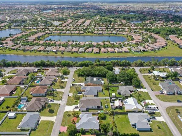 2751 SW Palace Avenue S, Port St Lucie, FL 34987
