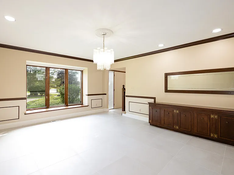 6275 Fairbrook Ct — Photo 8