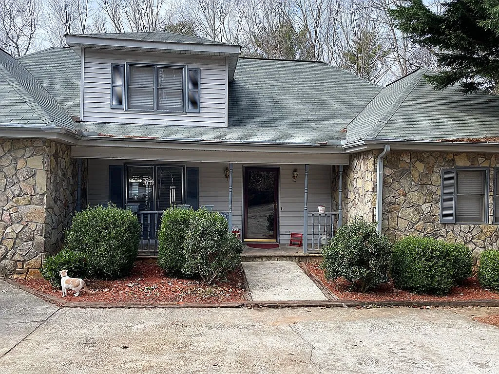 237 Fox Den Cir photo 1