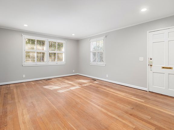 4th image of 4806 Berckman Rd