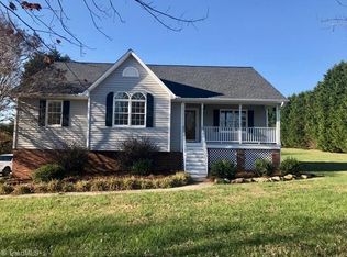 118 Williams Meadow Ln, Winston Salem, NC 27127