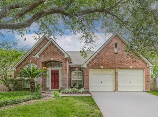 4506 Silverlake Dr, Sugar Land, TX 77479