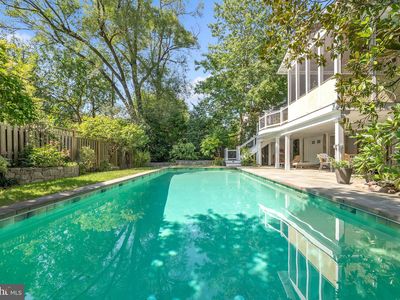 5726 Macarthur Blvd NW, Washington, DC, 20016