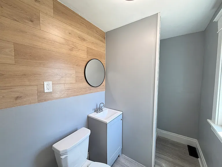 43 Springville Ave — Photo 4