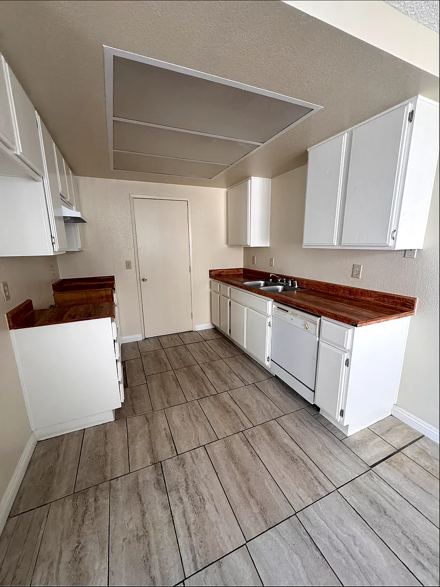 Building Photo - 28378 Encanto Dr