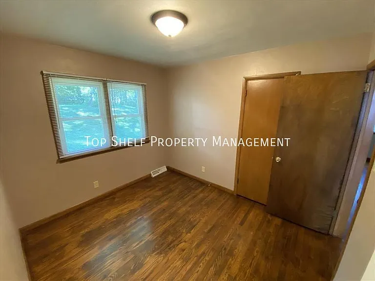 2752 Holcomb Ave — Photo 16