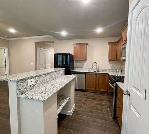 5th image of 510 Little Lona Ave