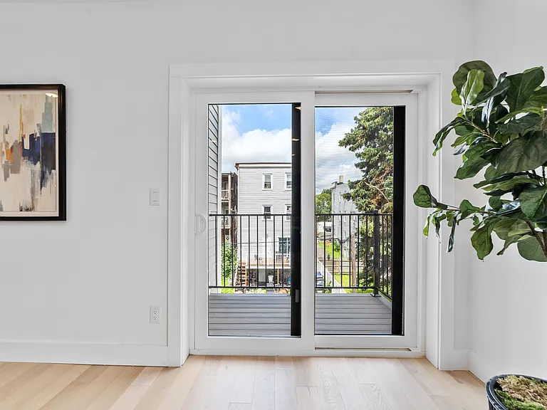 208 Spencer Ave #7 — Photo 23