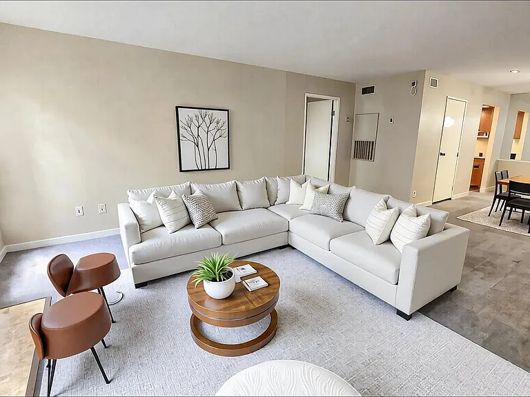7400 Bellerive Dr #1605 — Photo 2