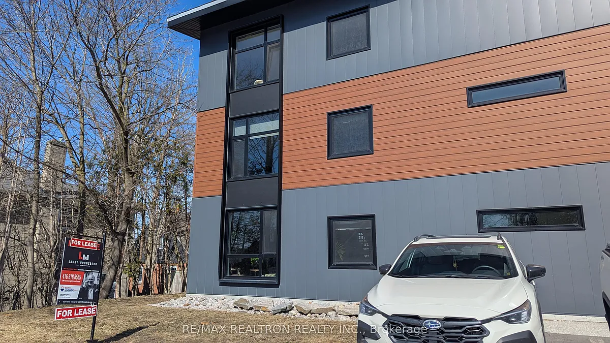 Building Photo - 35 Albert St #1