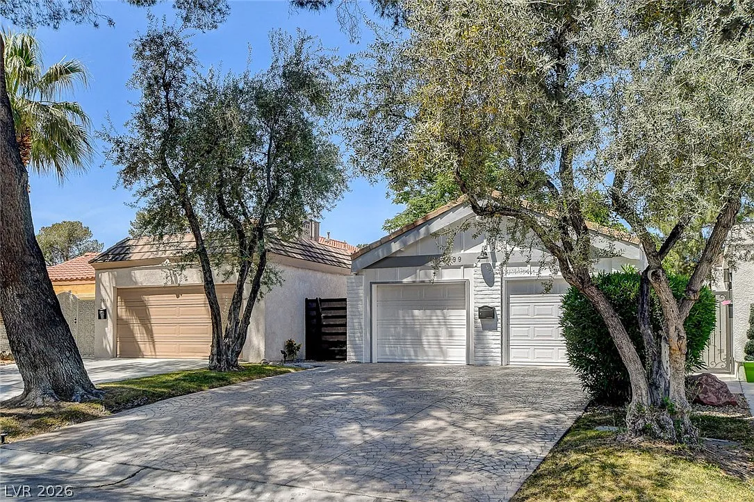 Building Photo - 2999 Bel Air Dr