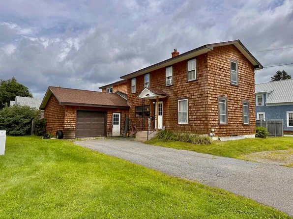 10 Cemetery Street, Lancaster, NH 03584