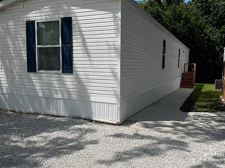 216 Circle Dr #9R — Photo 2