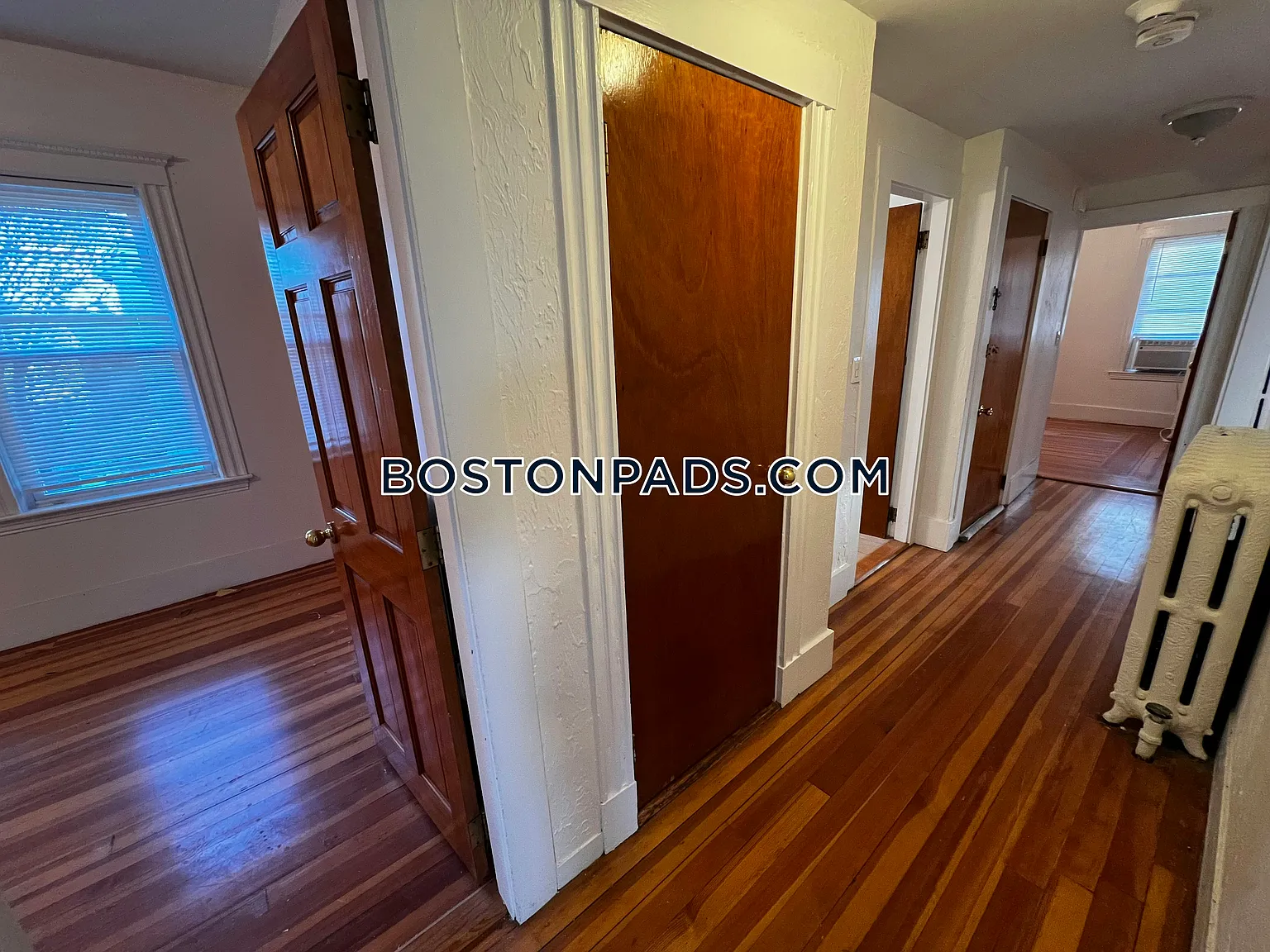 3 bed, 800 sqft, $3,000 — Photo 2