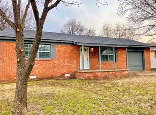 722 Davis St NW, Ardmore, OK 73401