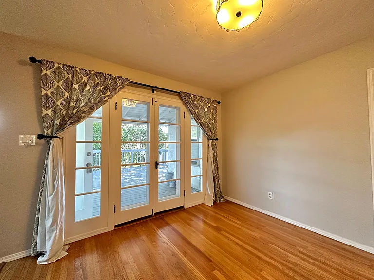 4564 68th St — Photo 4