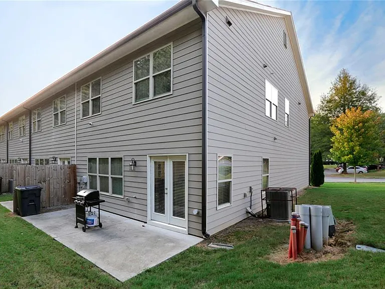 539 Jefferson Chase St SE — Photo 25