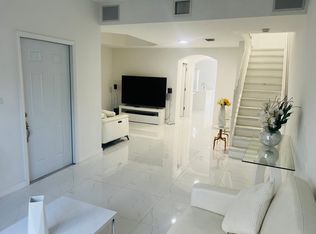 4934 White Mangrove Way E, Fort Lauderdale, FL 33312