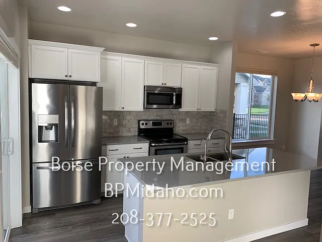 1826 W Heavy Timber Dr — Photo 5