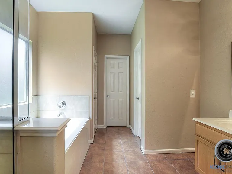 29434 Legends Bluff Dr — Photo 19