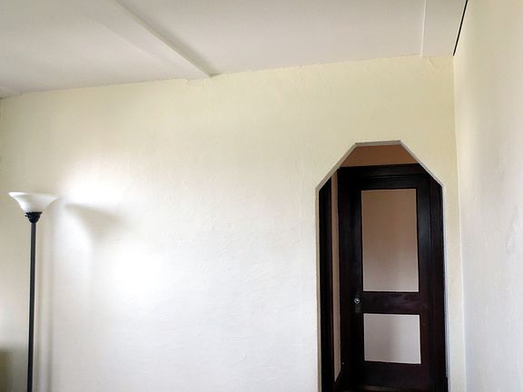 5th image of 4242 Redmont Ave
