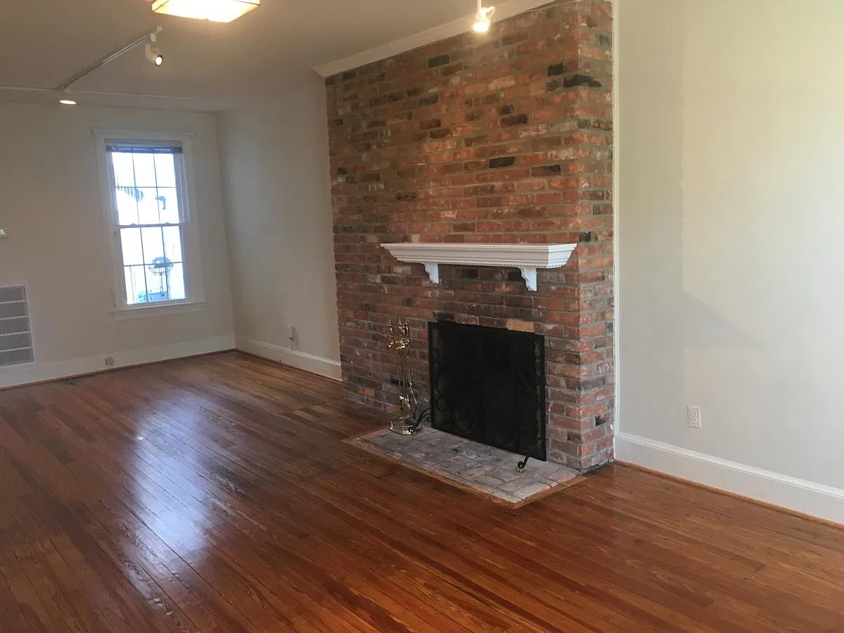 3 bed, 1372 sqft, $3,850 — Photo 3