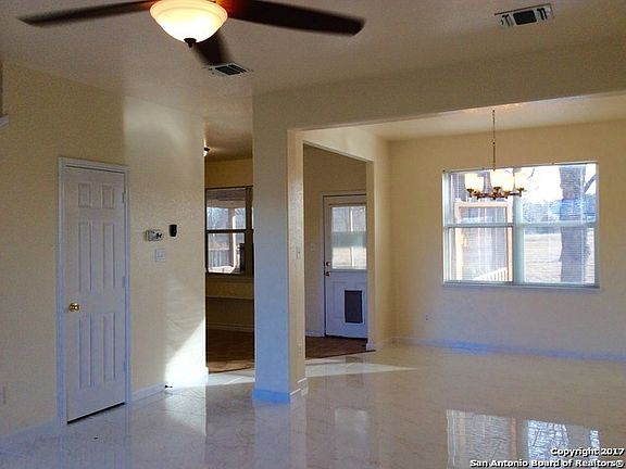 2nd image of 5306 Savannah Woods