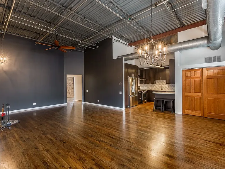 312 N May St #6I — Photo 3