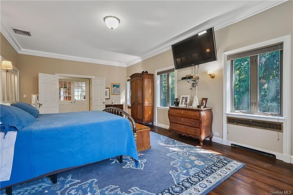 4 Bed 5 Bath Property, New York • 3,808 Sq Ft