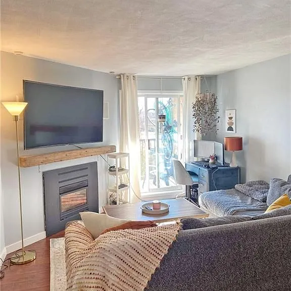 2230 Trafalgar St #325 — Photo 11