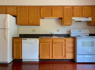 2034 Austin Dr, Springfield, IL 62704