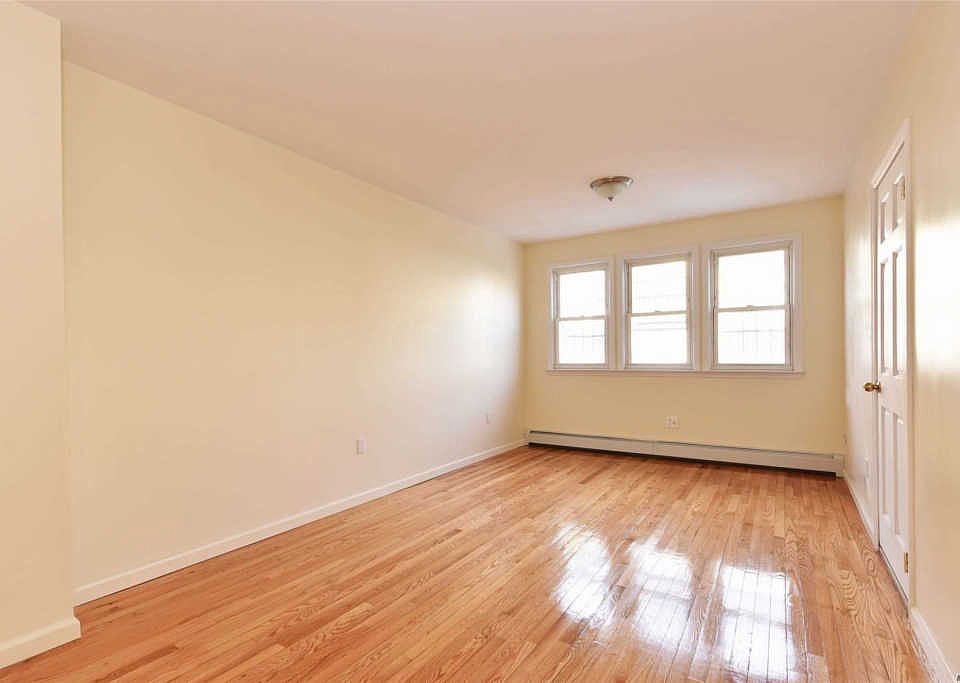 1st image of 4905 Oconnell Ct #1