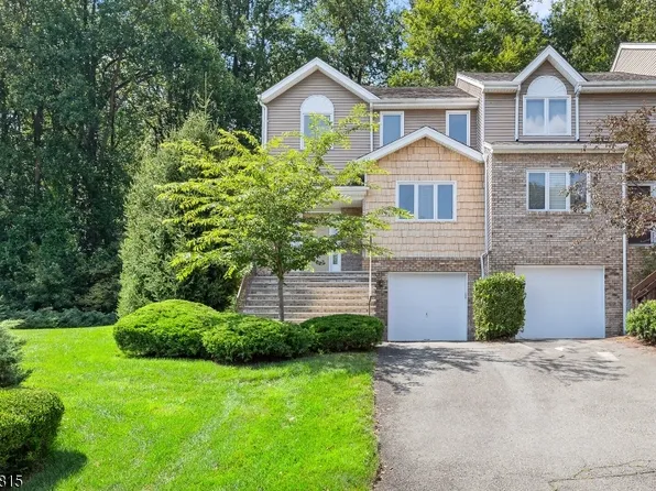 68 Edgefield Dr, Parsippany-Troy Hills Twp., NJ 07950