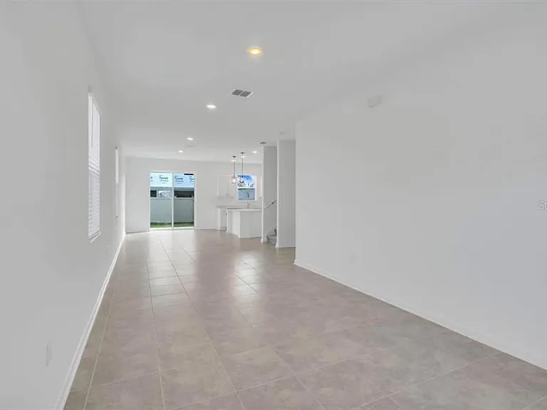 2550 Skyline Loop — Photo 3