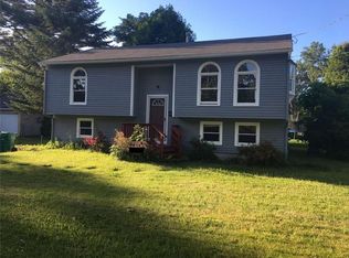 59 Madison St, Warwick, RI 02888