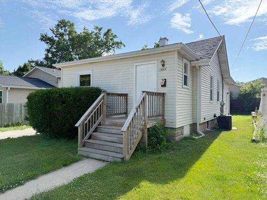 1023 N Elmwood Ave, Waukegan, IL 60085