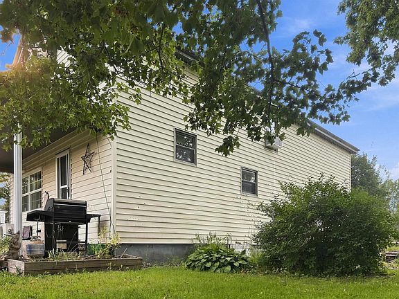 3rd image of 61 Jenks Ave