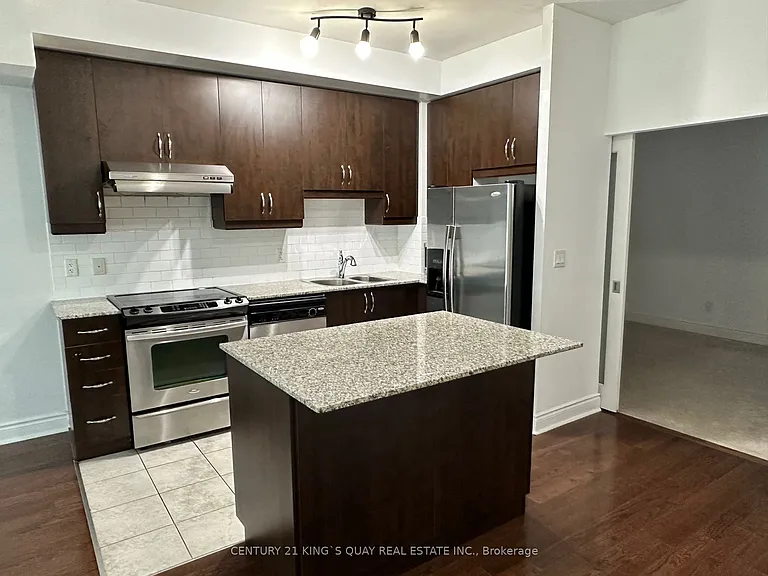 31 Olive Ave #210 — Photo 3