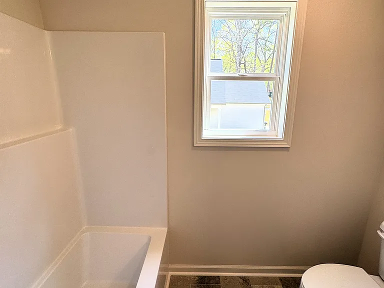 241 Perimeter Rd — Photo 16