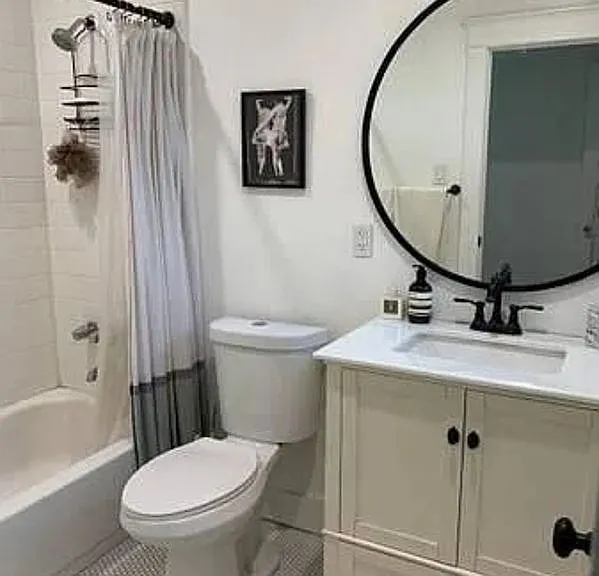 1188 N Mariposa Ave — Photo 6