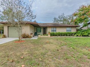 1239 Oak Valley Dr, Seffner, FL 33584