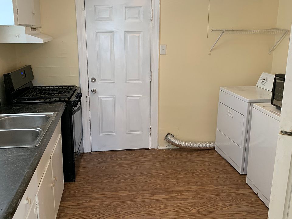 1st image of 862 W 42nd St