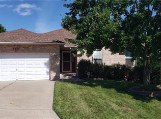 3209 S Mark Twain Ave, Blue Springs, MO 64015