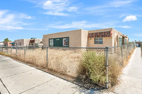 5309 W Cheyenne Ave Photo 1