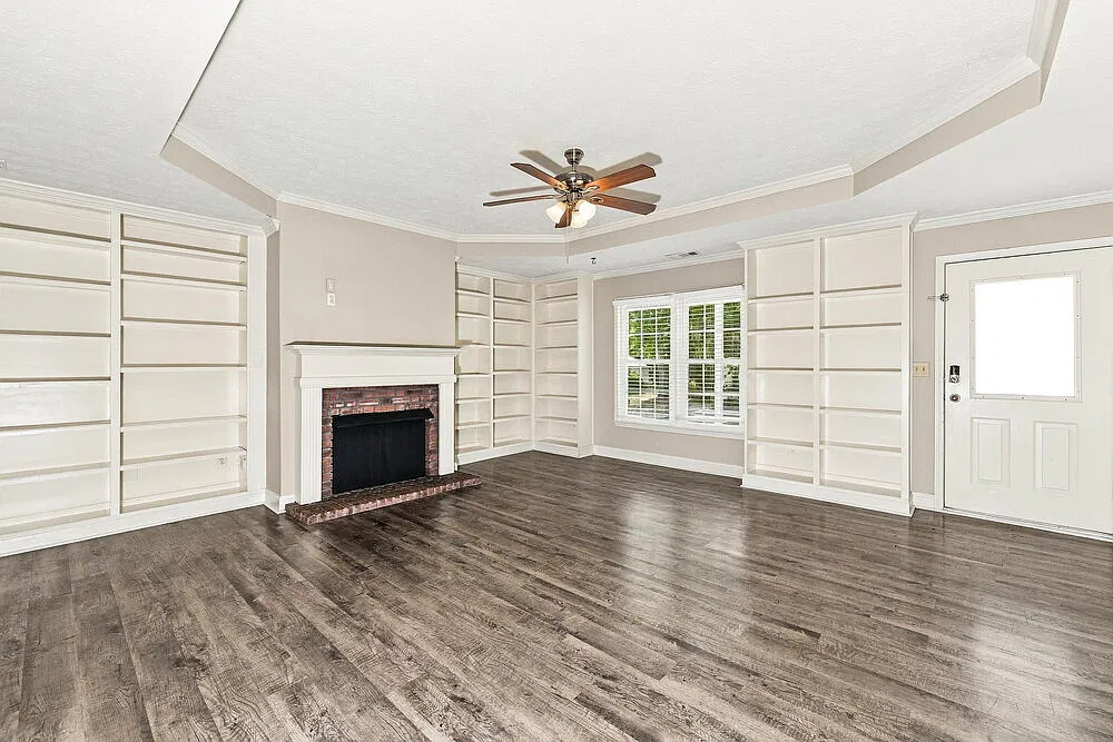 3 bed, 2.0 bath, 1573 sqft, $1,855 — Photo 4