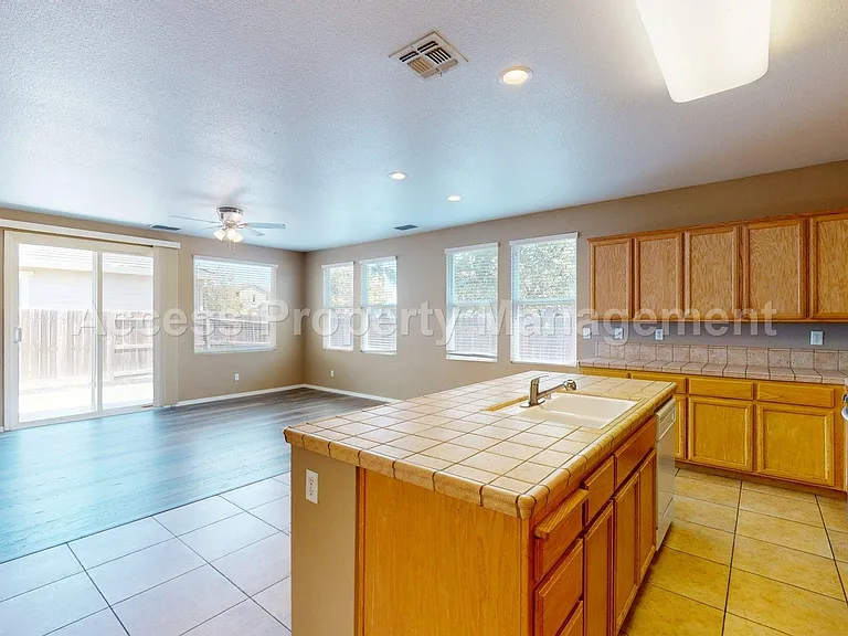 1245 W Springer Dr — Photo 9