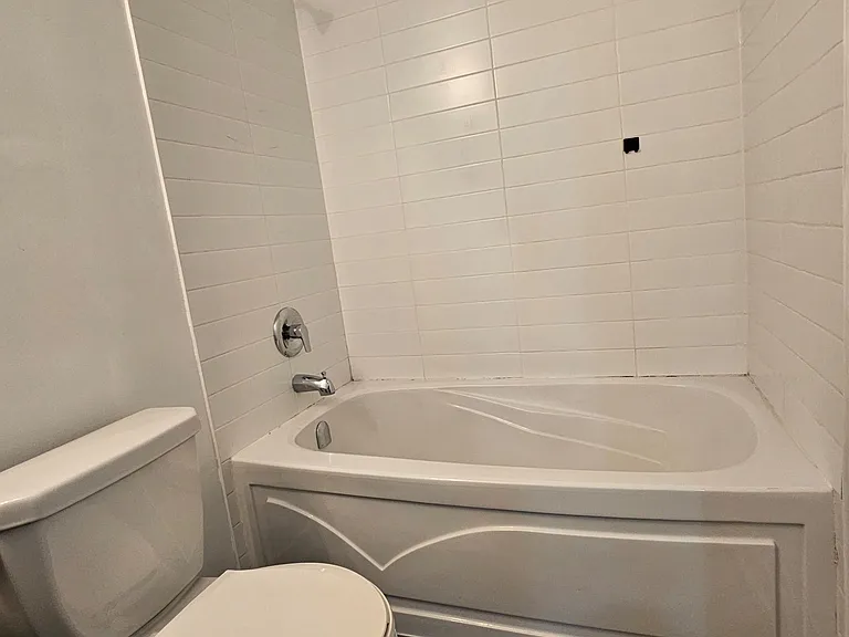 60 Berwick Ave #417 — Photo 8